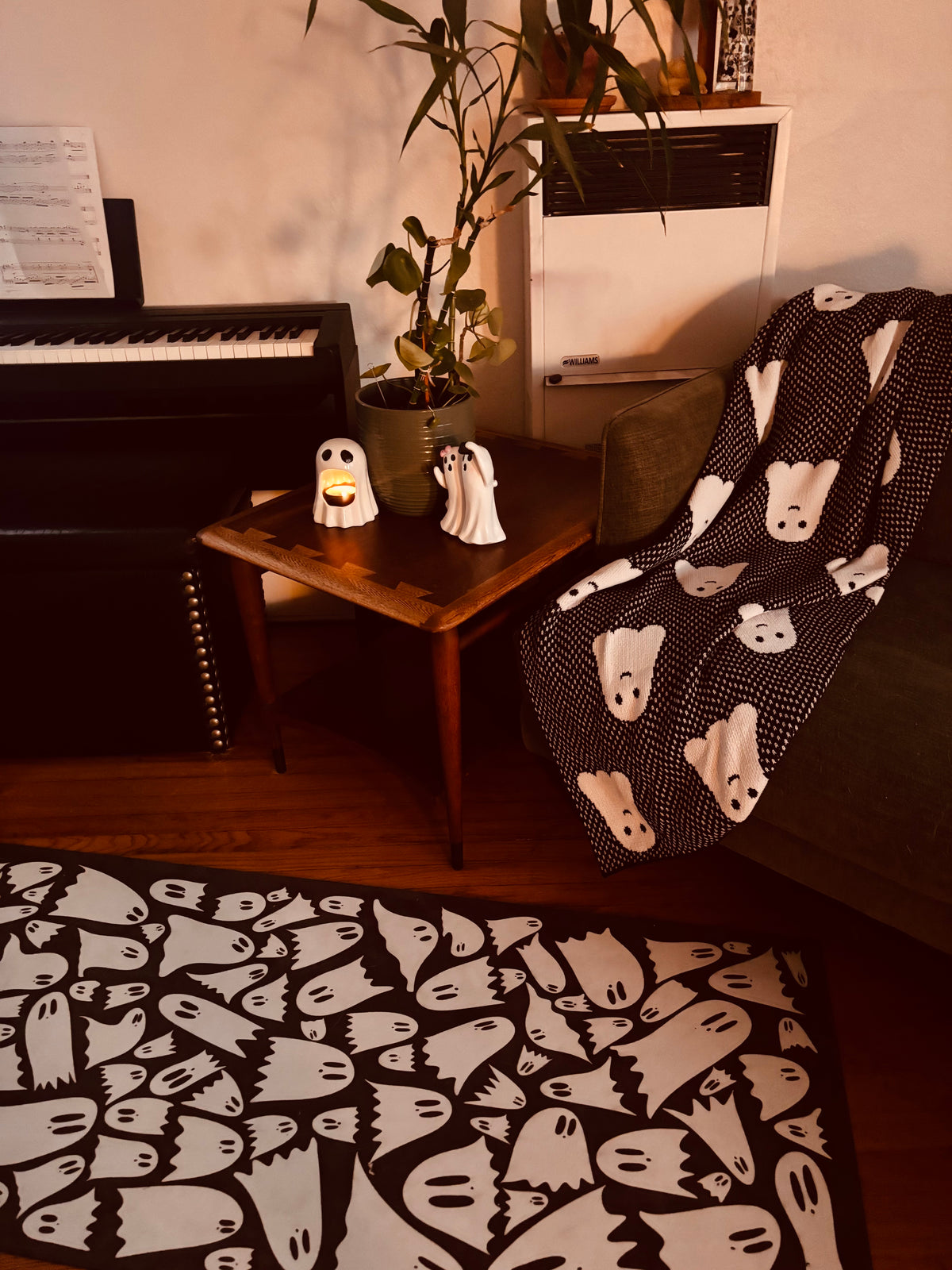 Halloween Cute Ghosts Rubber Yoga Mat